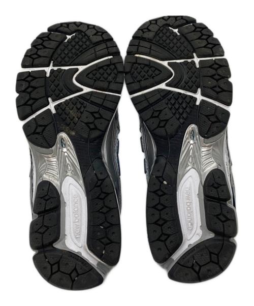 NEW BALANCE（ニューバランス）NEW BALANCE (ニューバランス) 1906R スニーカー シルバー×グリーン サイズ:US 8.5の古着・服飾アイテム