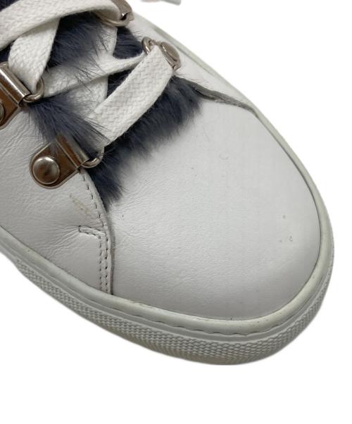 amb（エーエムビー）Amb (エーエムビー) ROMANO ファースニーカー　ホワイトスニーカー ホワイト×グレー サイズ:38の古着・服飾アイテム