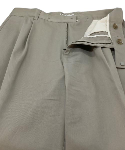 Traditional Weatherwear（トラディショナルウェザーウェア）Traditional Weatherwear (トラディショナルウェザーウェア) タックチノパンツ UNIONSLACKS 102 ベージュ サイズ:Sの古着・服飾アイテム