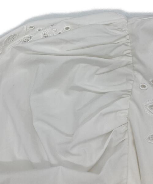 CELFORD（セルフォード）CELFORD (セルフォード) 石井美保 (イシイミホ) エンブロイダリーワンピース ホワイト サイズ:36の古着・服飾アイテム