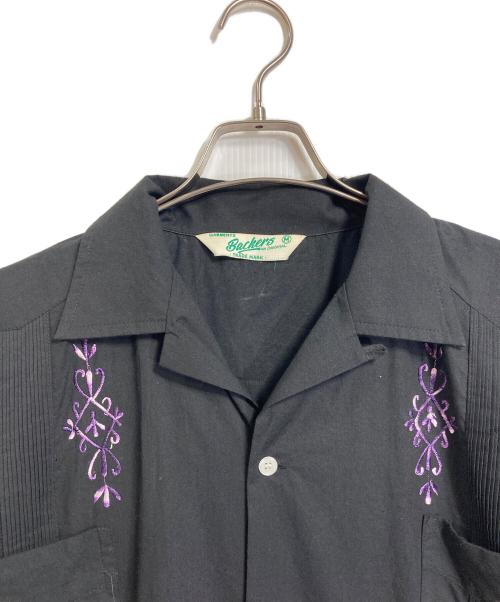 BACKERS（バッカーズ）Backers (バッカーズ) キューバシャツ ロカビリーシャツ　長袖シャツ　刺繍シャツ ブラック×パープル サイズ:Mの古着・服飾アイテム