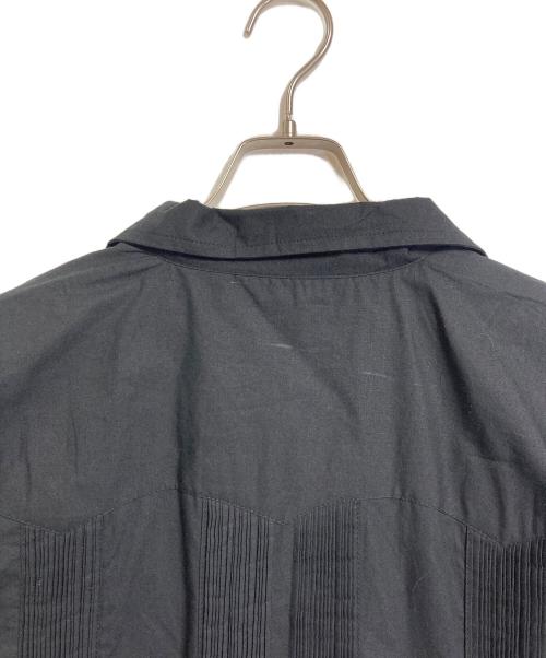 BACKERS（バッカーズ）Backers (バッカーズ) キューバシャツ ロカビリーシャツ　長袖シャツ　刺繍シャツ ブラック×パープル サイズ:Mの古着・服飾アイテム