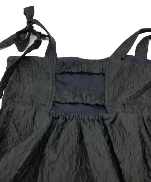 FRAY ID（フレイ アイディー）FRAY ID (フレイ アイディー) ショルダーリボンペプラムブラウス ブラック サイズ:FREEの古着・服飾アイテム