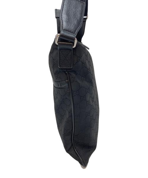 GUCCI（グッチ）GUCCI (グッチ) GG柄ショルダーバッグ ブラックの古着・服飾アイテム