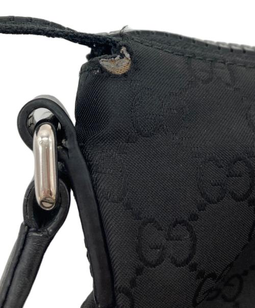 GUCCI（グッチ）GUCCI (グッチ) GG柄ショルダーバッグ ブラックの古着・服飾アイテム