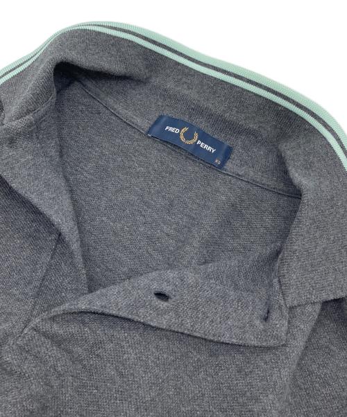 FRED PERRY（フレッドペリー）FRED PERRY (フレッドペリー) ポロシャツ グレー サイズ:XSの古着・服飾アイテム