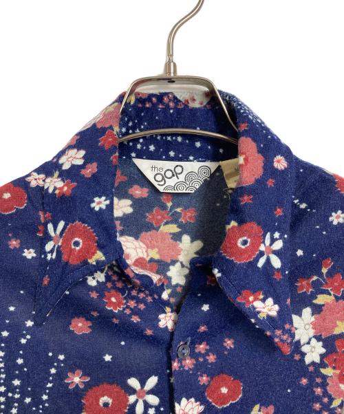 GAP（ギャップ）GAP (ギャップ) 【古着】70’S和柄ネルシャツ　長袖シャツ　小文字タグ　70年代　総柄　花柄　初期タグ　三角タグ ネイビー サイズ:Mの古着・服飾アイテム