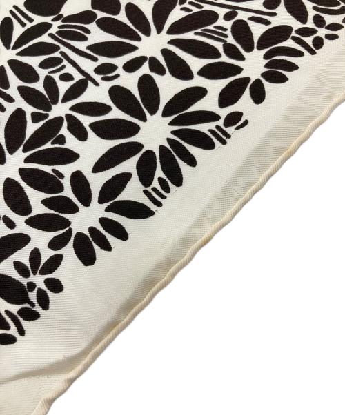 Christian Dior（クリスチャン ディオール）Christian Dior (クリスチャン ディオール) スカーフ　シルクスカーフ　花柄　総柄 トリコロールカラー サイズ:実寸参照の古着・服飾アイテム