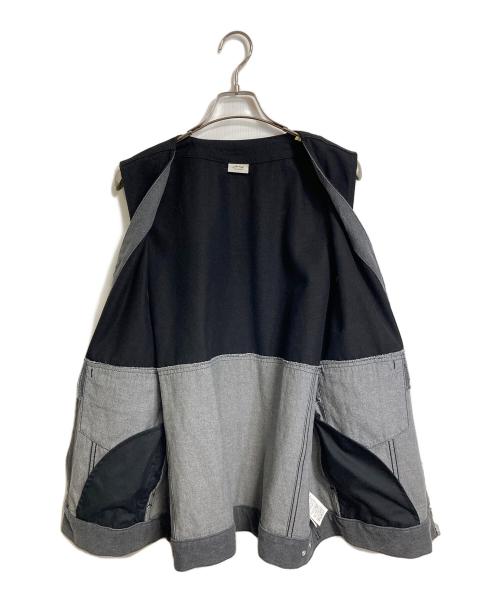 niko and（ニコアンド）niko and (ニコアンド) make stuff  デニムドッキングベスト　アウター　ライトアウター　Misayoさんプロデュース ブラック×グレー サイズ:FREEの古着・服飾アイテム