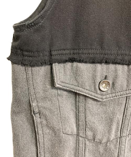 niko and（ニコアンド）niko and (ニコアンド) make stuff  デニムドッキングベスト　アウター　ライトアウター　Misayoさんプロデュース ブラック×グレー サイズ:FREEの古着・服飾アイテム