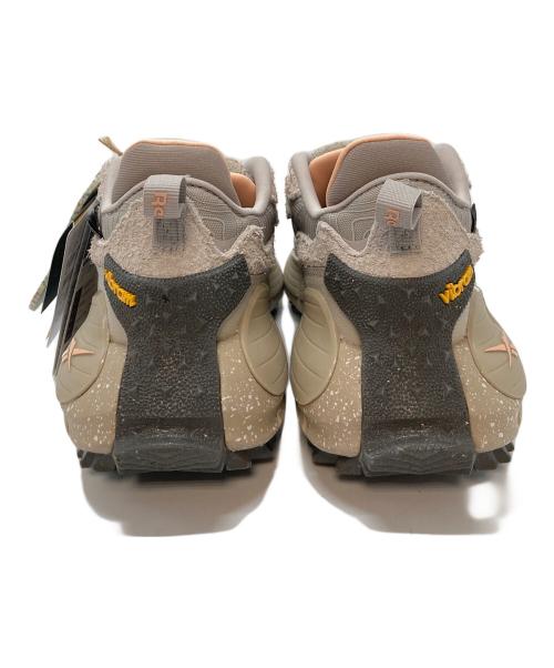 REEBOK（リーボック）REEBOK (リーボック) ZIG KINETICA 2.5 EDGE ベージュ/ムーンストーン サイズ:US7.5  UK6.5の古着・服飾アイテム