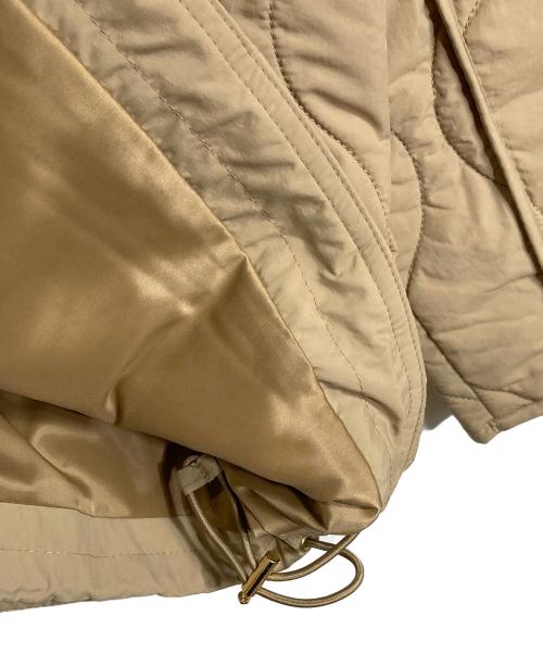 UNTITLED（アンタイトル）UNTITLED (アンタイトル) 中綿 キルトコート　中綿ジャケット　アウター ベージュ/キャメル サイズ:02/M 未使用品の古着・服飾アイテム