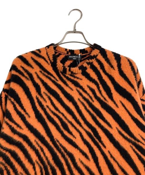 BALENCIAGA（バレンシアガ）BALENCIAGA (バレンシアガ) タイガー柄ニット　カシミア混ニット　カシミヤ95％ オレンジ×ブラック サイズ:Sの古着・服飾アイテム