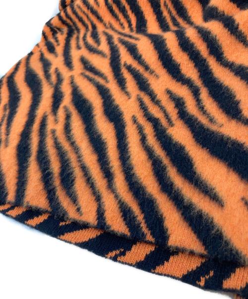 BALENCIAGA（バレンシアガ）BALENCIAGA (バレンシアガ) タイガー柄ニット　カシミア混ニット　カシミヤ95％ オレンジ×ブラック サイズ:Sの古着・服飾アイテム