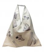 MM6 Maison Margielaエムエムシックスメゾンマルジェラ）の古着「グラフィックプリント ジャパニーズバッグ　MM6 ミディアム　23SS」｜ホワイト