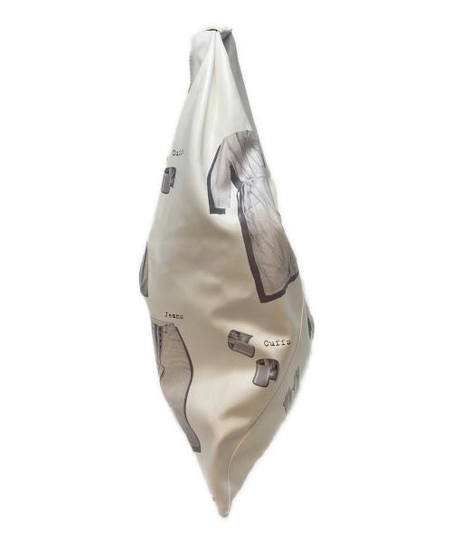 MM6 Maison Margiela（エムエムシックスメゾンマルジェラ）MM6 Maison Margiela (エムエムシックスメゾンマルジェラ) グラフィックプリント ジャパニーズバッグ　MM6 ミディアム　23SS  ホワイト サイズ:下記参照の古着・服飾アイテム