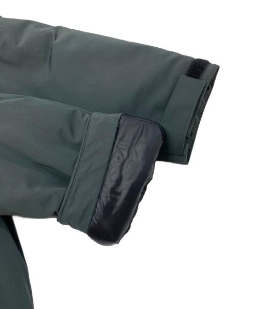 UNIQLO+J（ユニクロ プラスジェイ）UNIQLO+J (ユニクロ ジェイ) ハイブリッドダウンオーバーサイズパーカー　ダウンジャケット グリーン サイズ:Mの古着・服飾アイテム