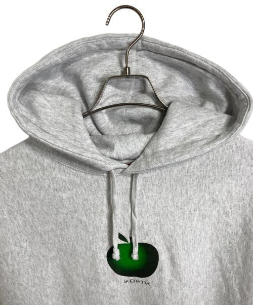 SUPREME（シュプリーム）SUPREME (シュプリーム) APPLE HOODED SWEATSHIRT アップルフーディ　パーカー　 グレー サイズ:Lの古着・服飾アイテム