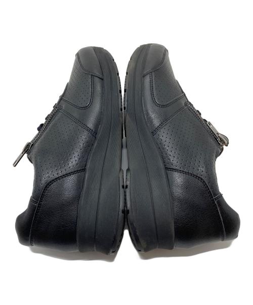 AKAISHI（アカイシ）akaishi (アカイシ) レザー サイドジップ コンフォート スニーカー ブラック サイズ:24cmの古着・服飾アイテム
