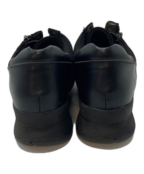 AKAISHI（アカイシ）akaishi (アカイシ) サイドジップ コンフォート スニーカー ブラック サイズ:24cmの古着・服飾アイテム