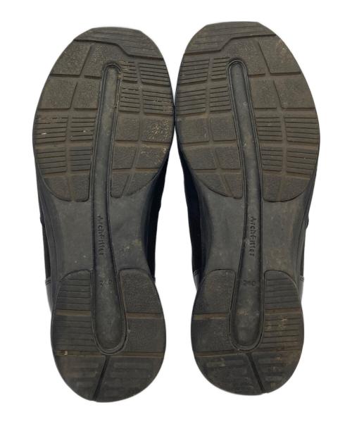 AKAISHI（アカイシ）akaishi (アカイシ) サイドジップ コンフォート スニーカー ブラック サイズ:24cmの古着・服飾アイテム