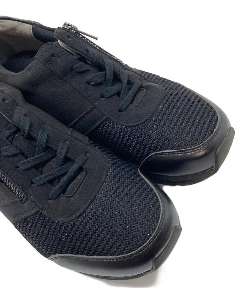 AKAISHI（アカイシ）akaishi (アカイシ) サイドジップ コンフォート スニーカー ブラック サイズ:24cmの古着・服飾アイテム