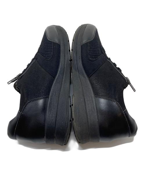 AKAISHI（アカイシ）akaishi (アカイシ) サイドジップ コンフォート スニーカー ブラック サイズ:24cmの古着・服飾アイテム