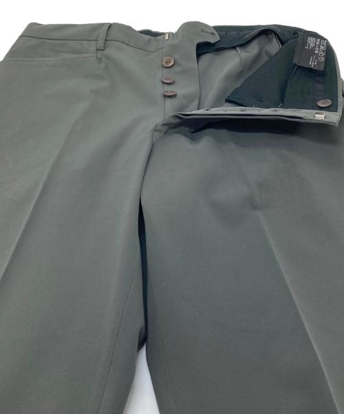 PRADA（プラダ）PRADA (プラダ) センタープレスストレートパンツ　 グレー サイズ:46の古着・服飾アイテム