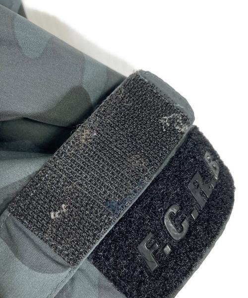 NIKE（ナイキ）NIKE (ナイキ) F.C.R.B. (エフシーレアルブリストル) カモフラジャケット　パーカー　アウター　ライトアウター　迷彩　スポーツ　アウトドア グレー サイズ:Lの古着・服飾アイテム
