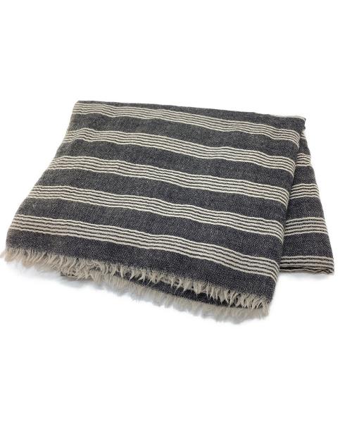 Khadi and Co（カディアンドコー）Khadi and Co (カディアンドコー) ハンドメイドマフラー　ストール　インド製 グレー×ホワイト サイズ:実寸参照の古着・服飾アイテム