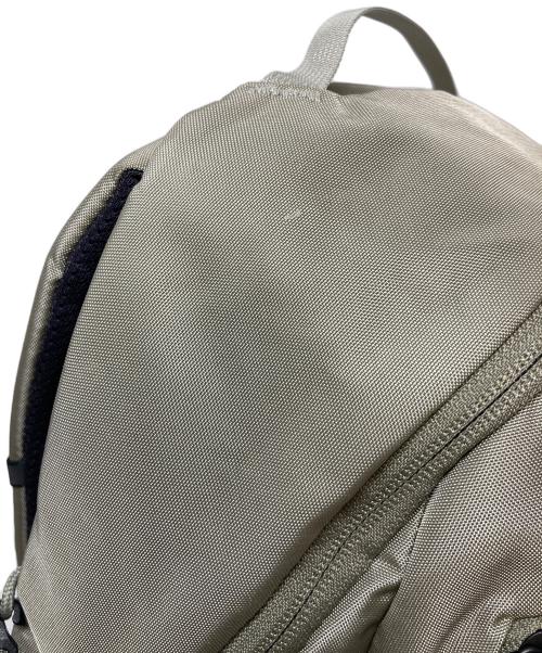 THE NORTH FACE（ザ ノース フェイス）THE NORTH FACE (ザ ノース フェイス) リュック Mercury 16 バックパック　スポーツ　アウトドア グレー サイズ:実寸参照の古着・服飾アイテム