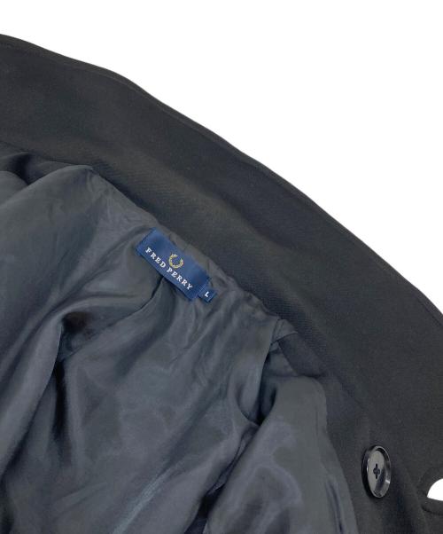 FRED PERRY（フレッドペリー）FRED PERRY (フレッドペリー) 中綿Pコート　 ブラック サイズ:Lの古着・服飾アイテム