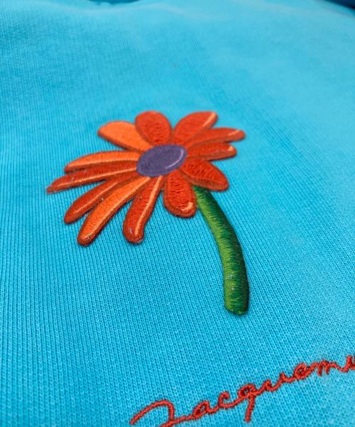 jacquemus（ジャックムス）jacquemus (ジャックムス) ル スウェットシャツ ピスタウン　パーカー　フーディー ブルー サイズ:Lの古着・服飾アイテム