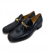 GUCCIグッチ）の古着「GGロゴビットローファー　レザーシューズ」｜ブラック