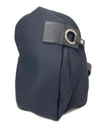 kawa-kawa×ear PAPILLONNER（カワカワ×イアパピヨネ）の古着「ハトメWETリュック　リュック　スマホショルダー」｜ブラック