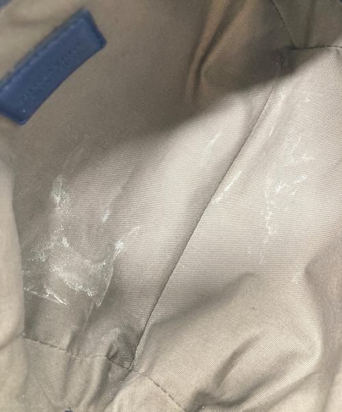 BOTTEGA VENETA（ボッテガベネタ）BOTTEGA VENETA (ボッテガベネタ) イントレチャートコスメポーチ　ポーチ　イタリア製 ネイビー サイズ:実寸参照の古着・服飾アイテム