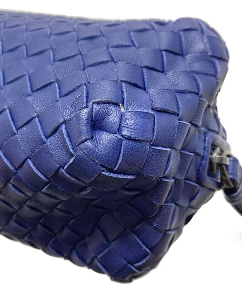 BOTTEGA VENETA（ボッテガベネタ）BOTTEGA VENETA (ボッテガベネタ) イントレチャートコスメポーチ　ポーチ　イタリア製 ネイビー サイズ:実寸参照の古着・服飾アイテム