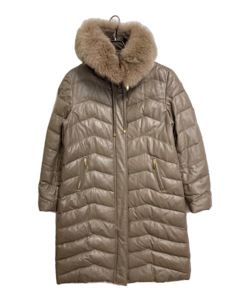 DAMA collection（ダーマコレクション）DAMA collection (ダーマコレクション) ラムレザーダウンコート　ダウンコート　アウター ベージュ サイズ:13ARの古着・服飾アイテム