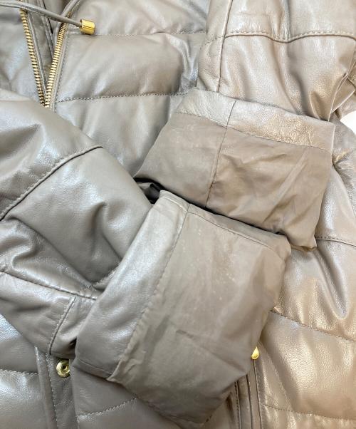 DAMA collection（ダーマコレクション）DAMA collection (ダーマコレクション) ラムレザーダウンコート　ダウンコート　アウター ベージュ サイズ:13ARの古着・服飾アイテム