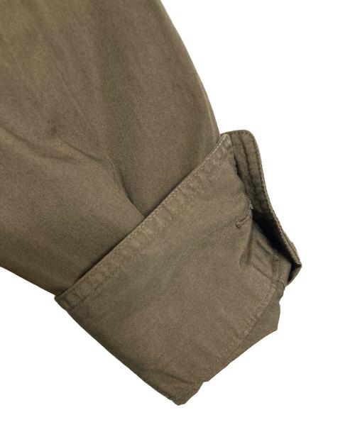 MHL（エムエイチエル）MHL (エムエイチエル) COMPACT COTTON POPLIN コンパクトコットンポプリンシャツ　長袖シャツ　日本製 オリーブ サイズ:Sの古着・服飾アイテム