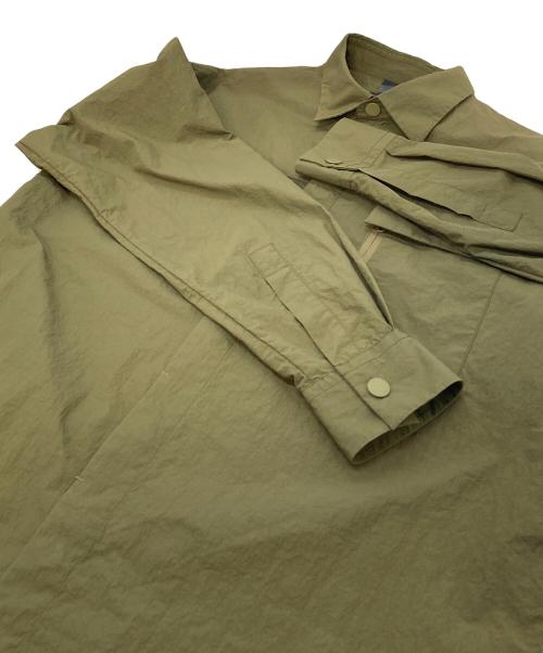Bagutta（バグッタ）BAGUTTA (バグッタ) ナイロンシャツ　綿混シャツ オリーブ サイズ:Sの古着・服飾アイテム