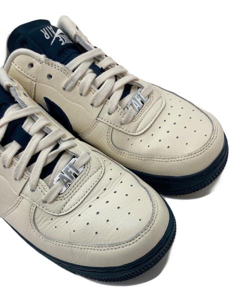 NIKE（ナイキ）NIKE (ナイキ) Women's Air Force 1 Low Dance ロゴ反転仕様　 アイボリー×ネイビー サイズ:US6.5  UK4の古着・服飾アイテム