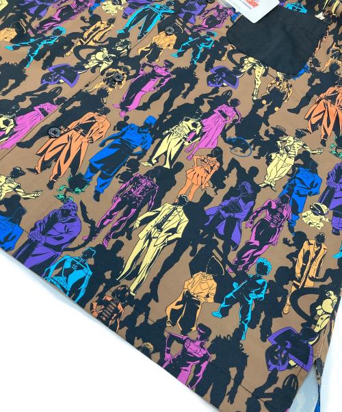 graniph（グラニフ）graniph (グラニフ) ジョジョの奇妙な冒険 (ジョジョノキミョウナボウケン) スタンド使いはひかれ合う｜オープンカラーシャツ　第4部　杜王町 ブラウン サイズ:Lの古着・服飾アイテム