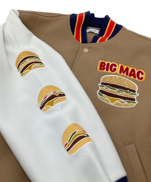 graniph（グラニフ）graniph (グラニフ) マクドナルド (マクドナルド) ハンバーガーズ｜スタジアムジャンパー BIG MAC 第４弾 完売品 2024 McDonald's ベージュ サイズ:Mの古着・服飾アイテム
