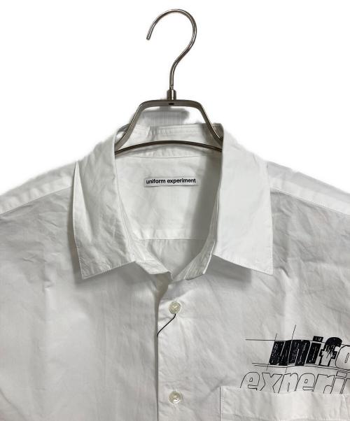 uniform experiment（ユニフォームエクスペリメント）uniform experiment (ユニフォームエクスペリメント) INーPROCESS PRINT SHIRT  プリントシャツ　長袖シャツ　日本製 ホワイト サイズ:2の古着・服飾アイテム