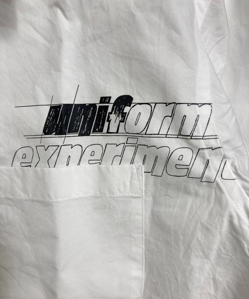 uniform experiment（ユニフォームエクスペリメント）uniform experiment (ユニフォームエクスペリメント) INーPROCESS PRINT SHIRT  プリントシャツ　長袖シャツ　日本製 ホワイト サイズ:2の古着・服飾アイテム