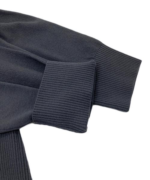 STONE ISLAND（ストーンアイランド）STONE ISLAND (ストーンアイランド) ロゴワッペン付スタンドカラーニットジャケット　24AW グレー サイズ:Mの古着・服飾アイテム