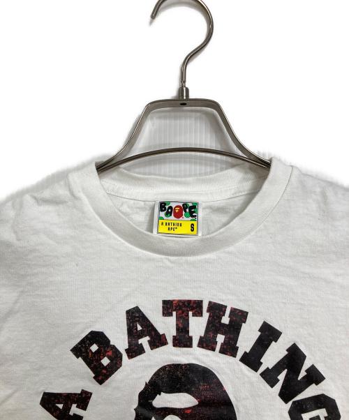 A BATHING APE（アベイシングエイプ）A BATHING APE (アベイシングエイプ) ギャラリー限定Tシャツ YOPPI 半袖カットソー　Tシャツ　Tee  日本製 ホワイト サイズ:Sの古着・服飾アイテム