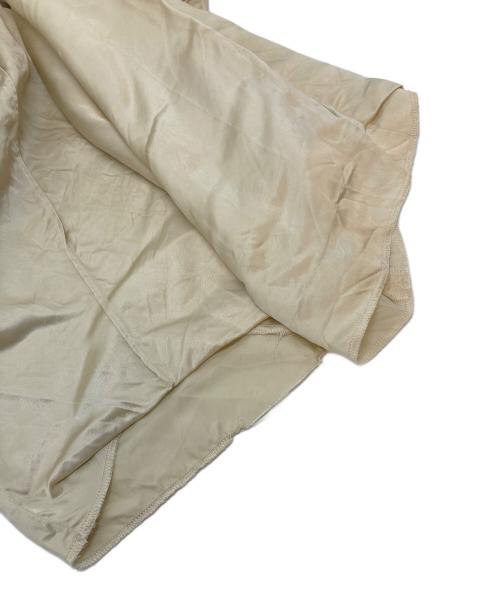 UNDECORATED（アンデコレイテッド）UNDECORATED (アンデコレイテッド) キュプラサテンレイヤードイージーパンツ アイボリー サイズ:FREEの古着・服飾アイテム