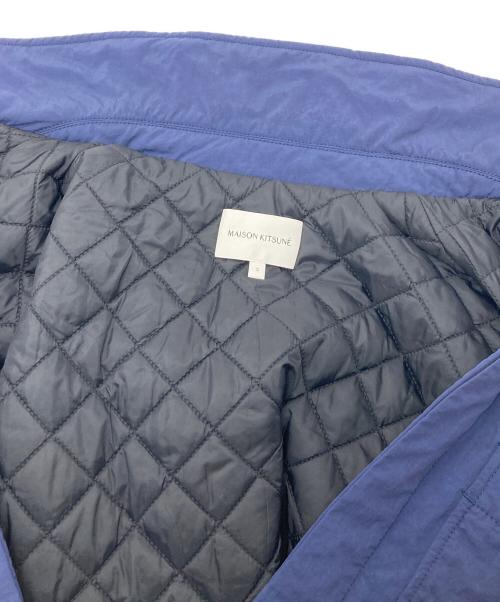 maison kitsune（メゾンキツネ）MAISON KITSUNE (メゾンキツネ) クリスピーナイロンパデッドシャツ　長袖シャツ　中綿シャツ　アウター ネイビー サイズ:Sの古着・服飾アイテム